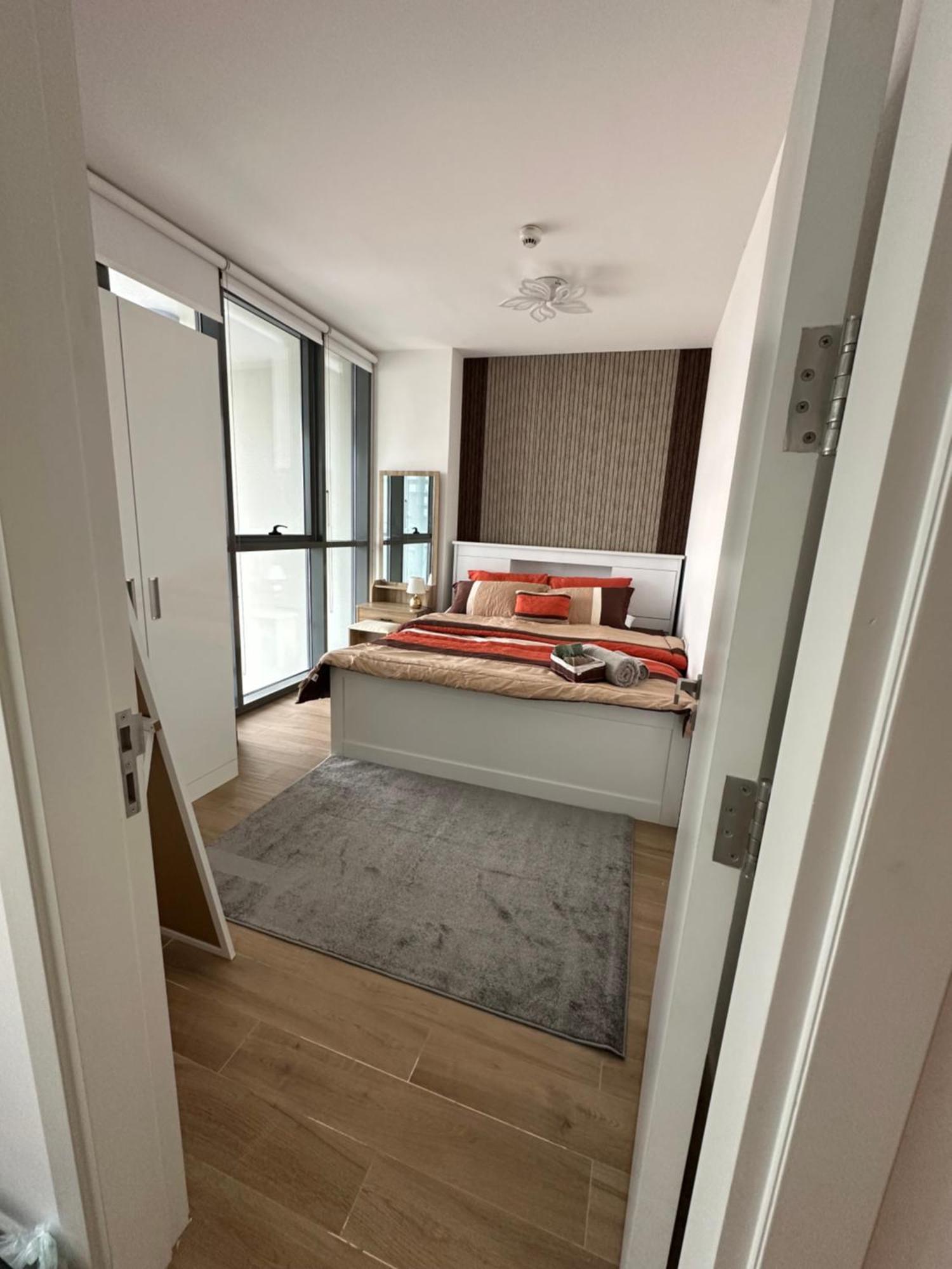 For Rent In Apartment *