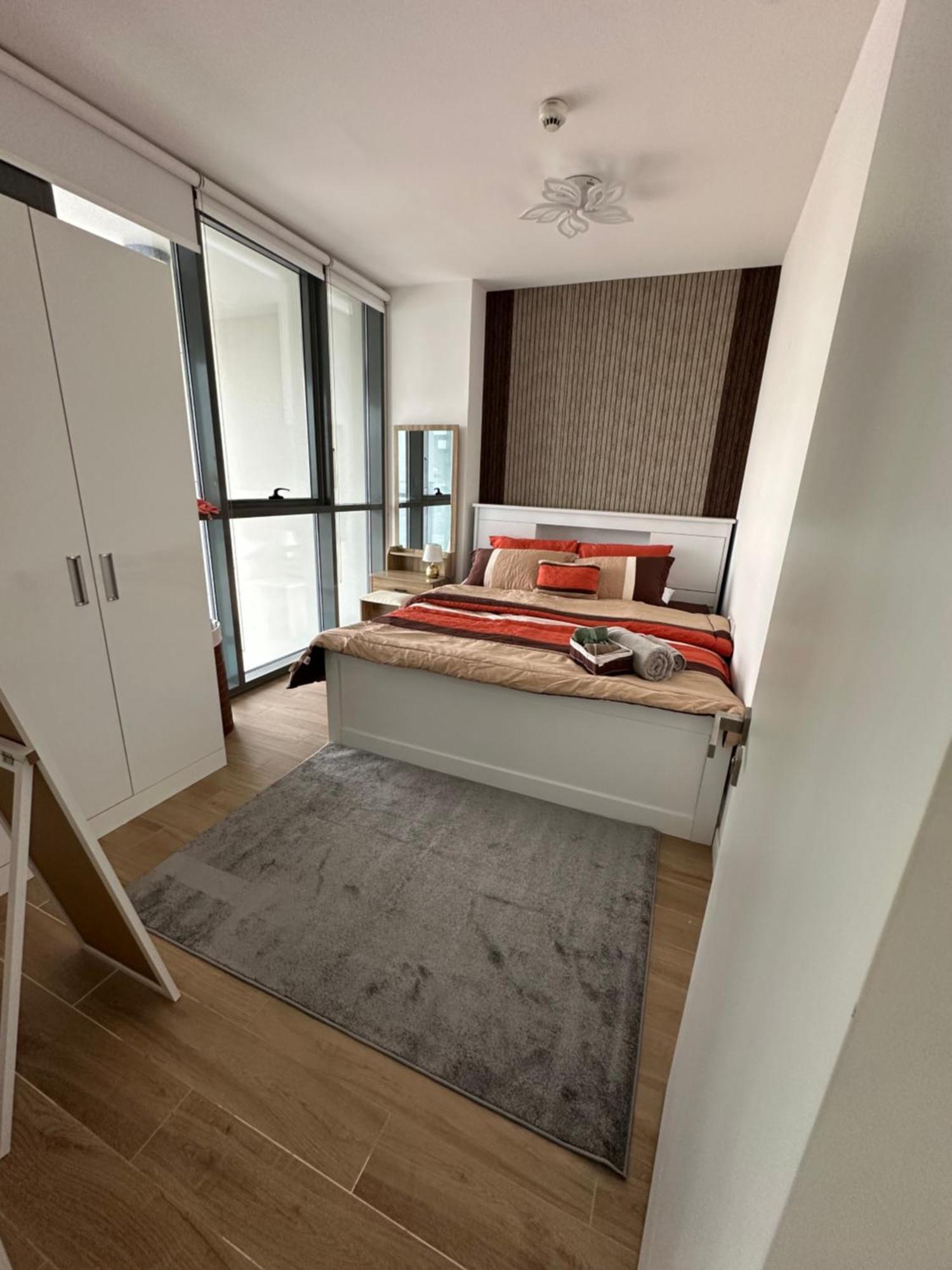 For Rent In Apartment *