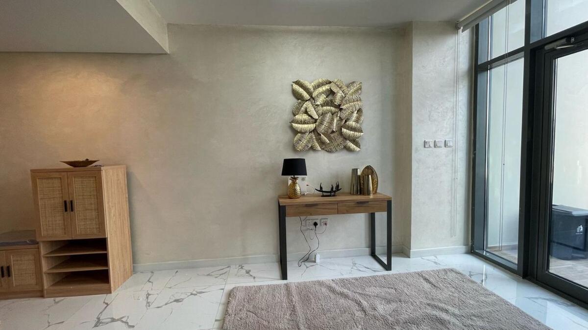 For Rent In Apartment